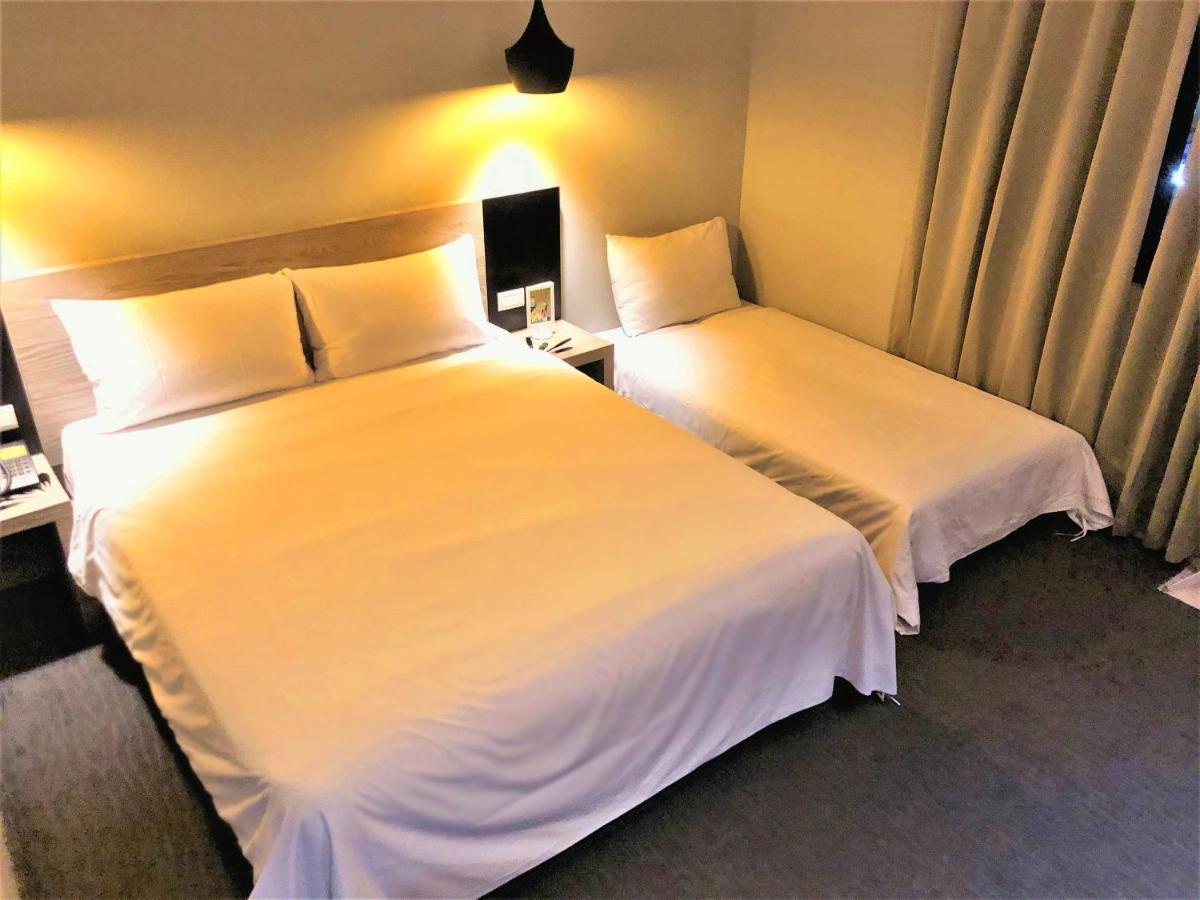 Kiwi Express Hotel - Jiuru Rd Kao-siung Exteriér fotografie