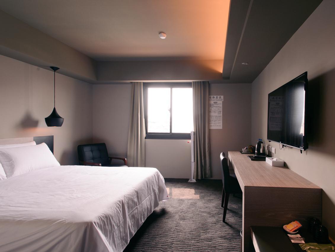 Kiwi Express Hotel - Jiuru Rd Kao-siung Exteriér fotografie