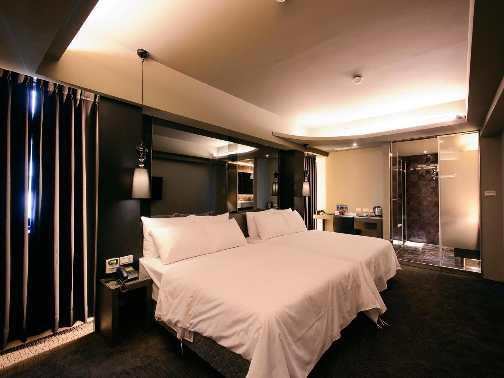 Kiwi Express Hotel - Jiuru Rd Kao-siung Exteriér fotografie