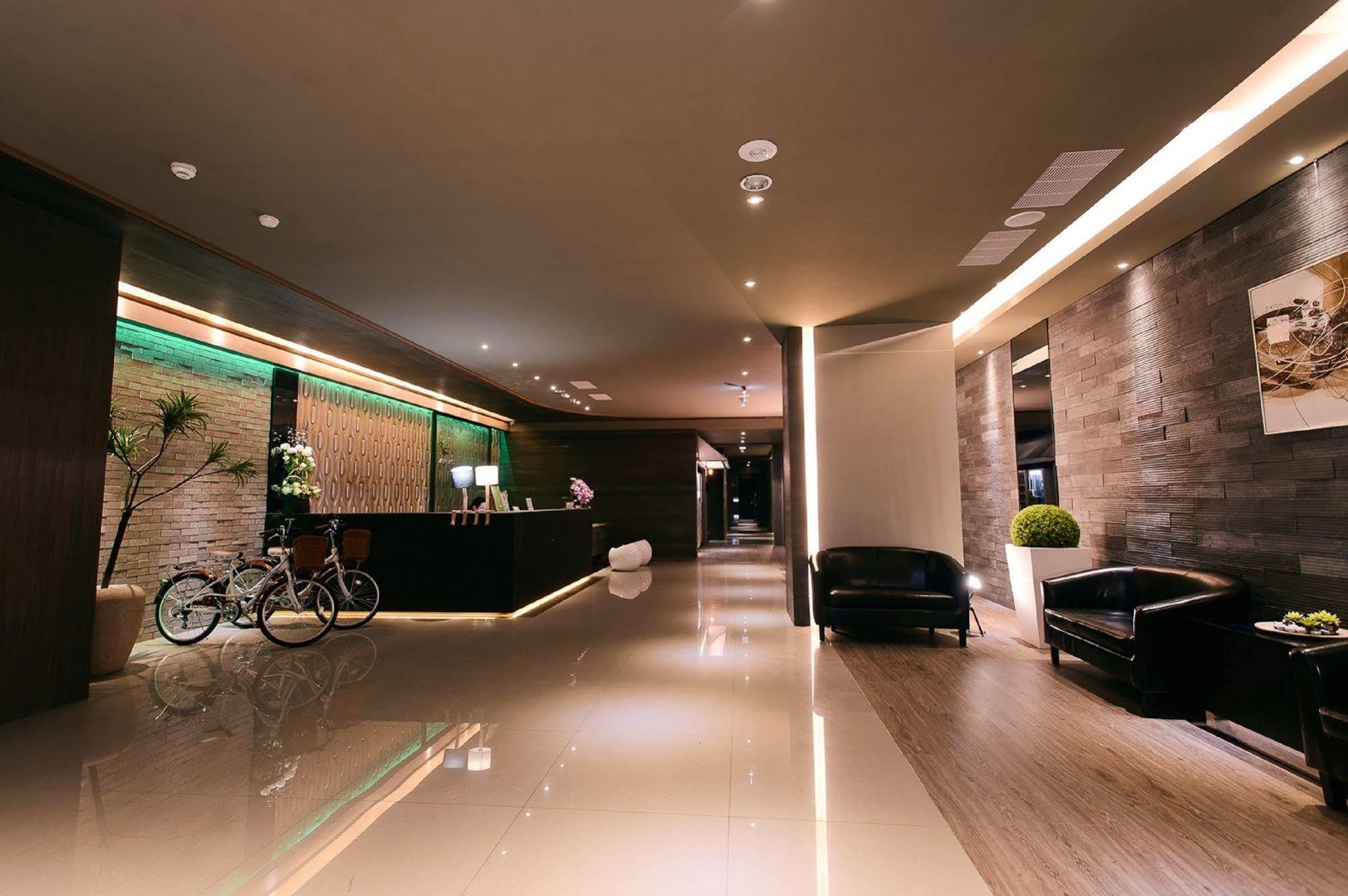 Kiwi Express Hotel - Jiuru Rd Kao-siung Exteriér fotografie